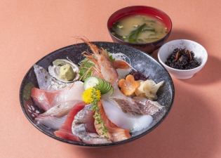 9 Kinds of Seafood Bowl
