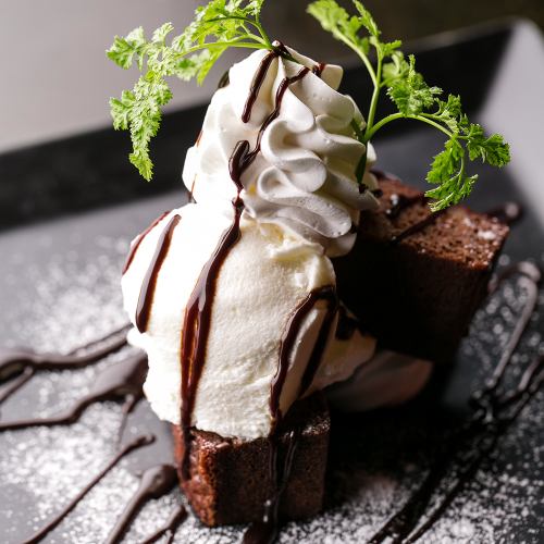 Chocolat cake and cheese mousse