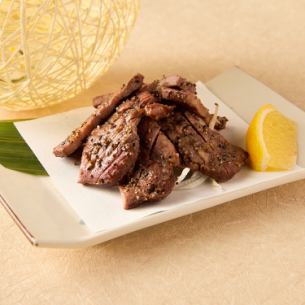 Salt-grilled beef tongue