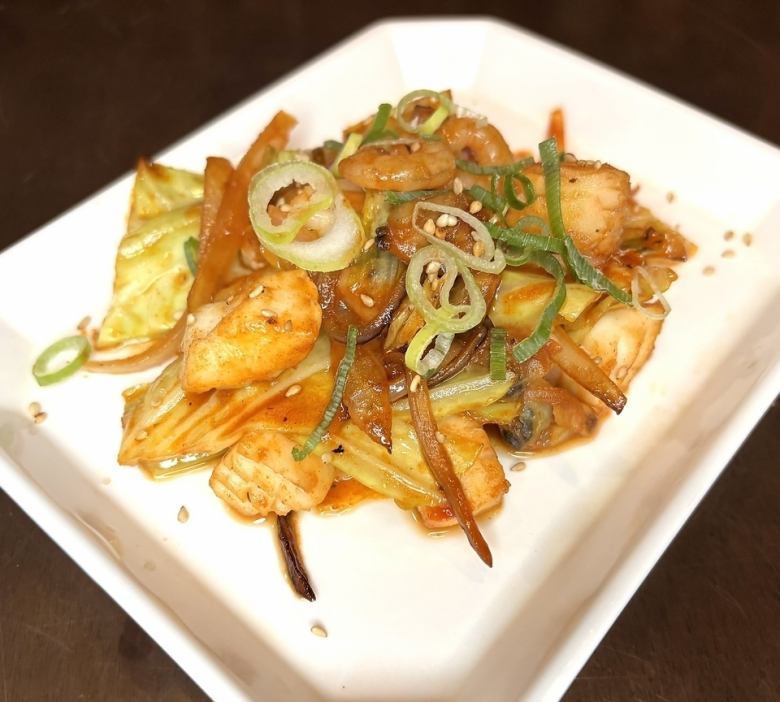 海鮮ピリ辛炒め