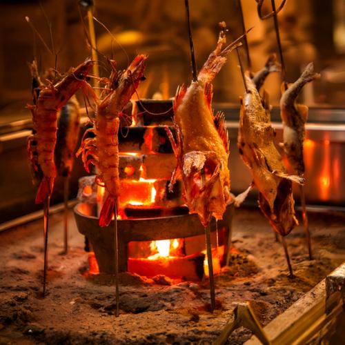 唯一本格炉端焼きが楽しめるお店