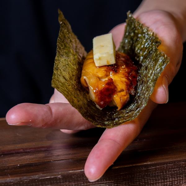 Oyaji的名產【壽司】...使用市場直送的新鮮魚類製成的新一代壽司