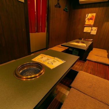 [Miki's hideaway yakiniku restaurant] A 9-minute walk from Omura Station on the Kobe Electric Railway Ao Line.The parking lot is fully equipped with a space for 10 cars.Please enjoy the finest A4 Japanese black beef provided by professional connoisseurs ♪ Please reserve a private room as soon as possible!