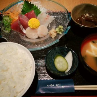 [午餐预约请点击此处] ★生鱼片午餐1,980日元★