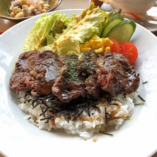 ☆数量限定☆国産和牛仕様！ステーキ丼ランチセット