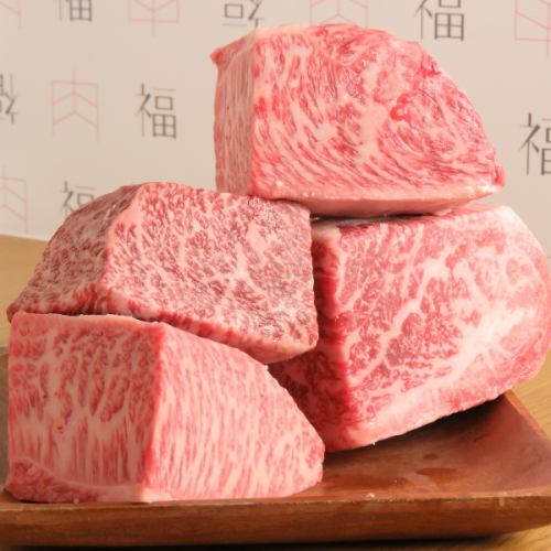 「福」自慢の極上赤身肉は上質なA4・A5黒毛和牛を使用♪