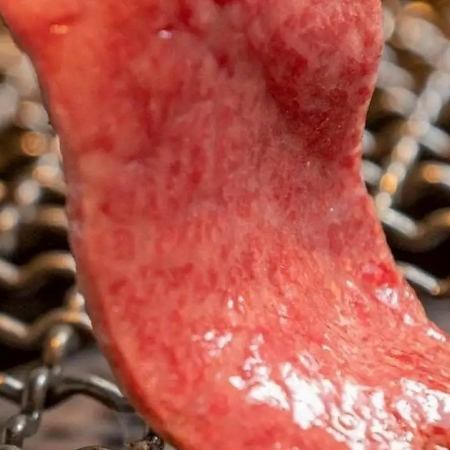 【乾杯ドリンク付】《月～木限定》牛塩タンや黒毛和牛などお得に厳選肉を味わえる『肉食コース』