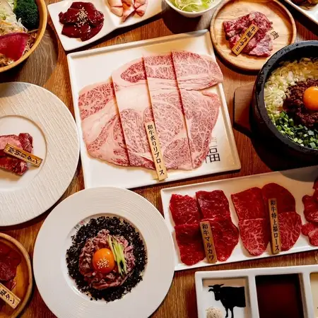 【120分飲み放題付】和牛ローストユッケや厚切りタンなど極上肉を堪能『Richな肉社長コース』