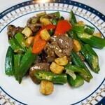 食べ放題コースあり！本格中華料理を思う存分お楽しみください。