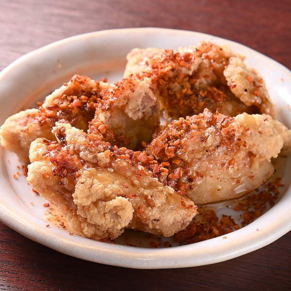 ザクザクレッド～台湾風唐揚げ～外はザクっと、中はジューシーな絶品です♪