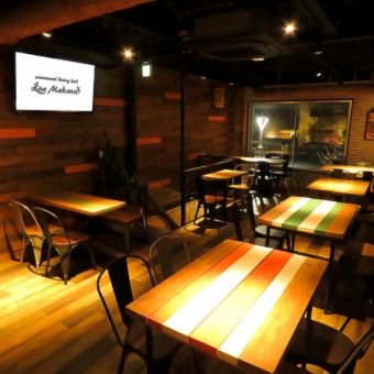 貸切2Fのワンフロア貸切で立食最大70名様、着席50名様までご対応！感染症対策もしっかりと行った上で、貸切も行わせて頂きます。ぜひご相談ください。