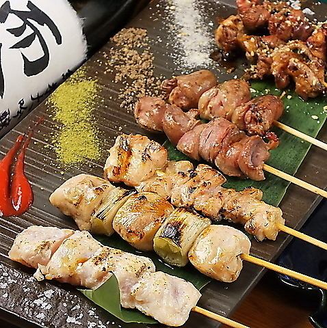 Assorted grilled skewers of Daisen chicken