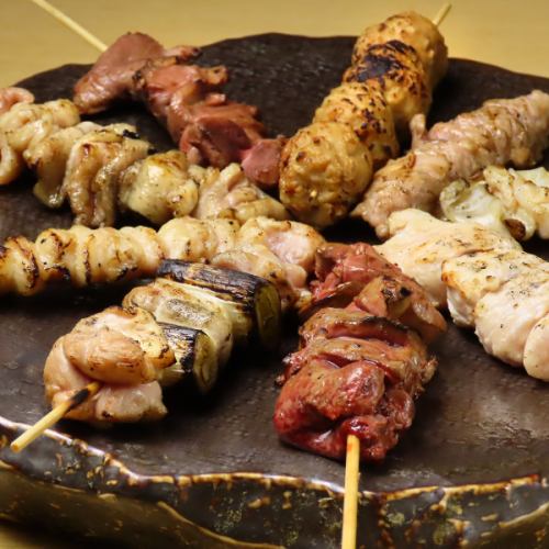 大山地鶏の串焼き盛り合わせ9種