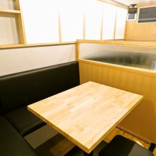 Semi-private room!! Seats for 2 to 3 people! Recommended for dates, anniversaries, and girls' night out♪