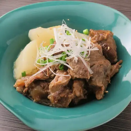 牛スジ煮込み