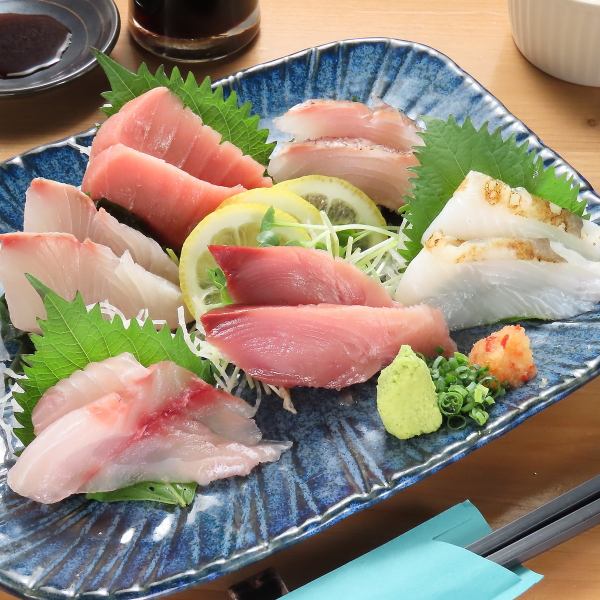 Today's selection of fresh fish sashimi