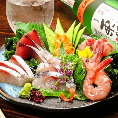 Fresh every day! Fresh seasonal fish "sashimi platter" sent directly from the market