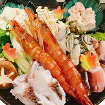 【可选火锅套餐】牛肉涮锅、黑毛萨摩鸡涮锅、海鲜！共6道菜+2小时【无限畅饮】⇒6,200日元（含税）