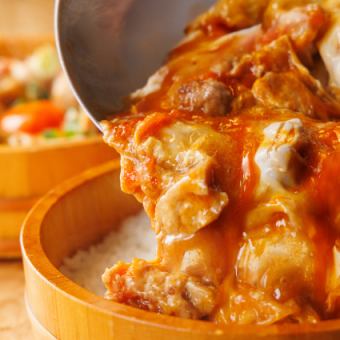 【春の一番人気コース(5/1~)】『赤玉子の桶盛り親子丼』『ジューシーチキンカツ』等/2H飲放付