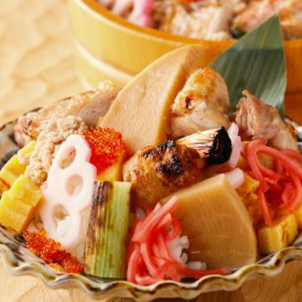 【春のこだわりコース(5/1~)】『合鴨のねぎ塩ユッケ』『鶏の五目バラちらし』等/2H飲放付