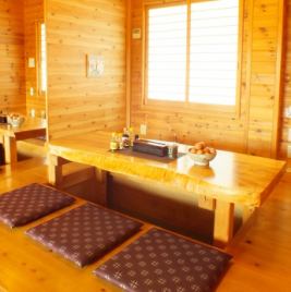 The sunken kotatsu seats are easy to use even for families with children♪ These seats are popular with men and women of all ages.