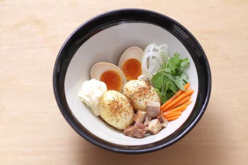 由丸ポテトサラダ