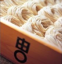 -絶品の極細麺！由丸自慢の博多ラーメン-