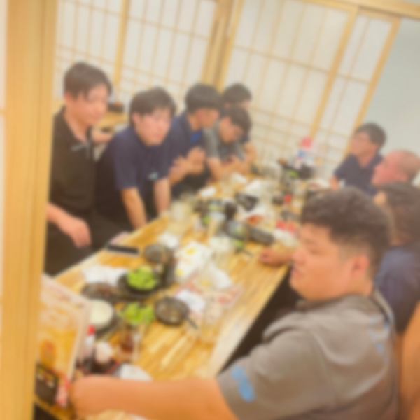 大人数での宴会も可能ですので、様々なシーンに合わせてご利用いただけます。お酒と料理のマリアージュを楽しみながら、心地よいひとときをお過ごしいただけることでしょう。ぜひ、和食居酒屋「一町」で素敵な宴会をお楽しみください。