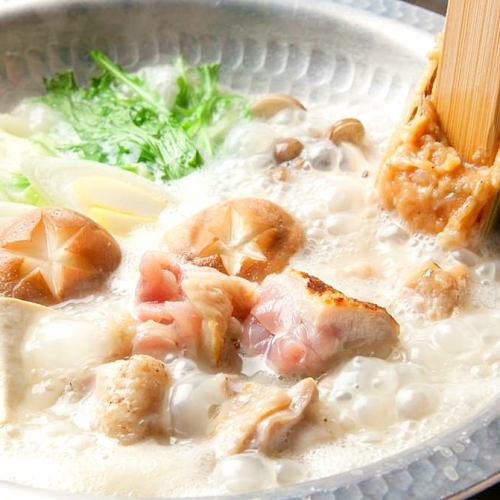 【명물】 중찰 내산 닭과 수제 쓰쿠네를 사용한 일품 하카타 풍수 밥의 "시로 밥"