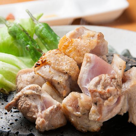Stone grilled Nakasatsunai chicken thighs