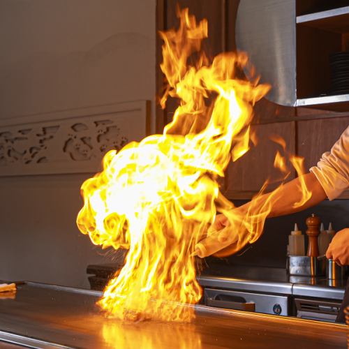 濃厚な旨味広がる鉄板焼き