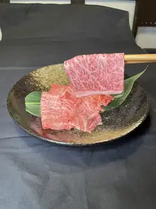 材料：九州產黑葉牛小排