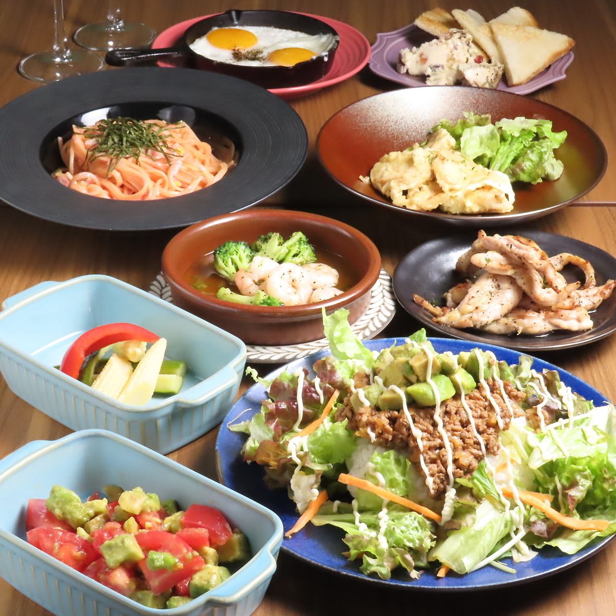 手軽に入れるダイニングバー!お洒落な店内で美味しい料理・お酒