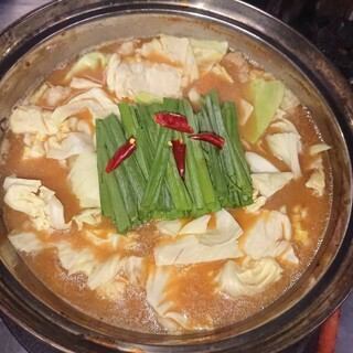 豪華火鍋套餐【附2小時無限暢飲】5道菜5,500日圓（含稅）*也有90分鐘無限暢飲選項