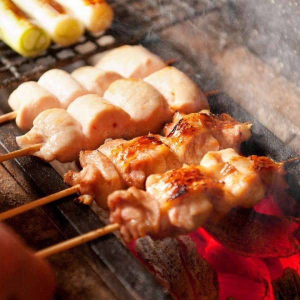 《銘柄地鶏を存分に◆生ビール付きで》『銘柄地鶏使用の焼き鳥盛り合わせ＋100種類食べ放題コース』