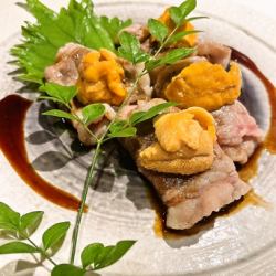 Grilled wagyu beef shabu topped with sea urchin