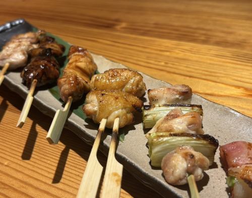 烤鸡肉串拼盘
