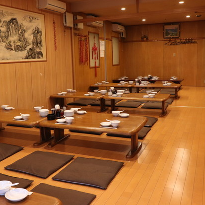 From company banquets, welcome and farewell parties, wedding parties, face-to-face meetings, anniversaries, etc., from grand meals with friends to celebrations with loved ones, 2nd floor for large groups Is recommended.We have a private room with a tatami room and table seats that can accommodate up to 8 to 85 people, so you can use it on a happy day such as face-to-face meeting or delivery.