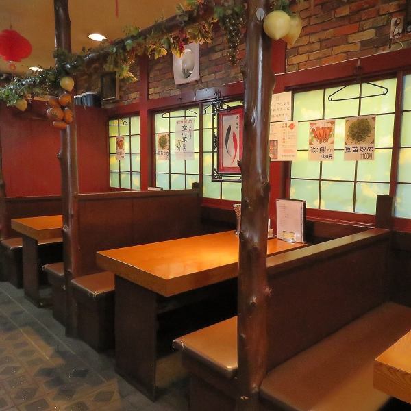 3 minutes walk from Totsuka Station.It has an authentic Chinese-style exterior that makes you feel as if you have stepped into the world of movies.To accommodate a wide range of occasions, we have spaces with different atmospheres on the 1st and 2nd floors.The first floor is a space with mainly tables, and the second floor is a space with table seats and private rooms with tatami rooms.Please choose your favorite space depending on the scene.