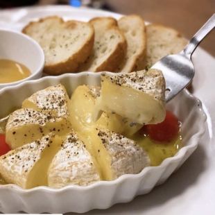 カマンベール丸ごとオーブン焼き