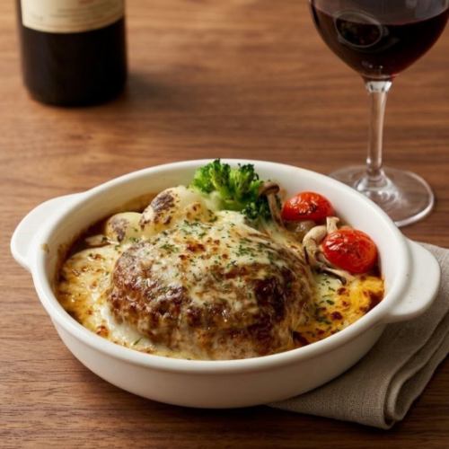 Hamburg steak baked with demi-glace sauce and cheese