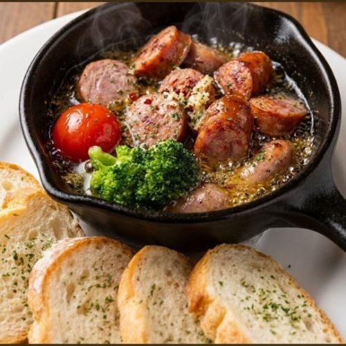 Bacon and sausage ajillo (with baguette)