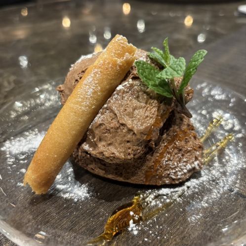 コスパ◎お酒と相性の良いビストロメニューもご用意！