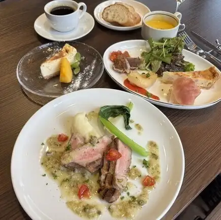 ドリンク2杯付き！カジュアルフレンチのハーフコースランチコース！