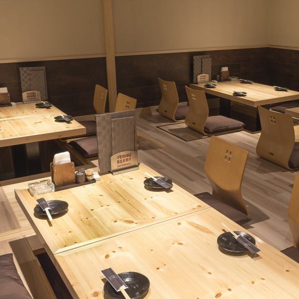 A total of 24 seats in the sunken kotatsu space.It is possible to reserve it for 22 people or more.