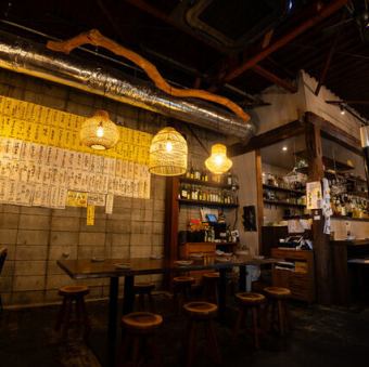 20名様から半分貸し切りできます! パーテンションもあるので安心!