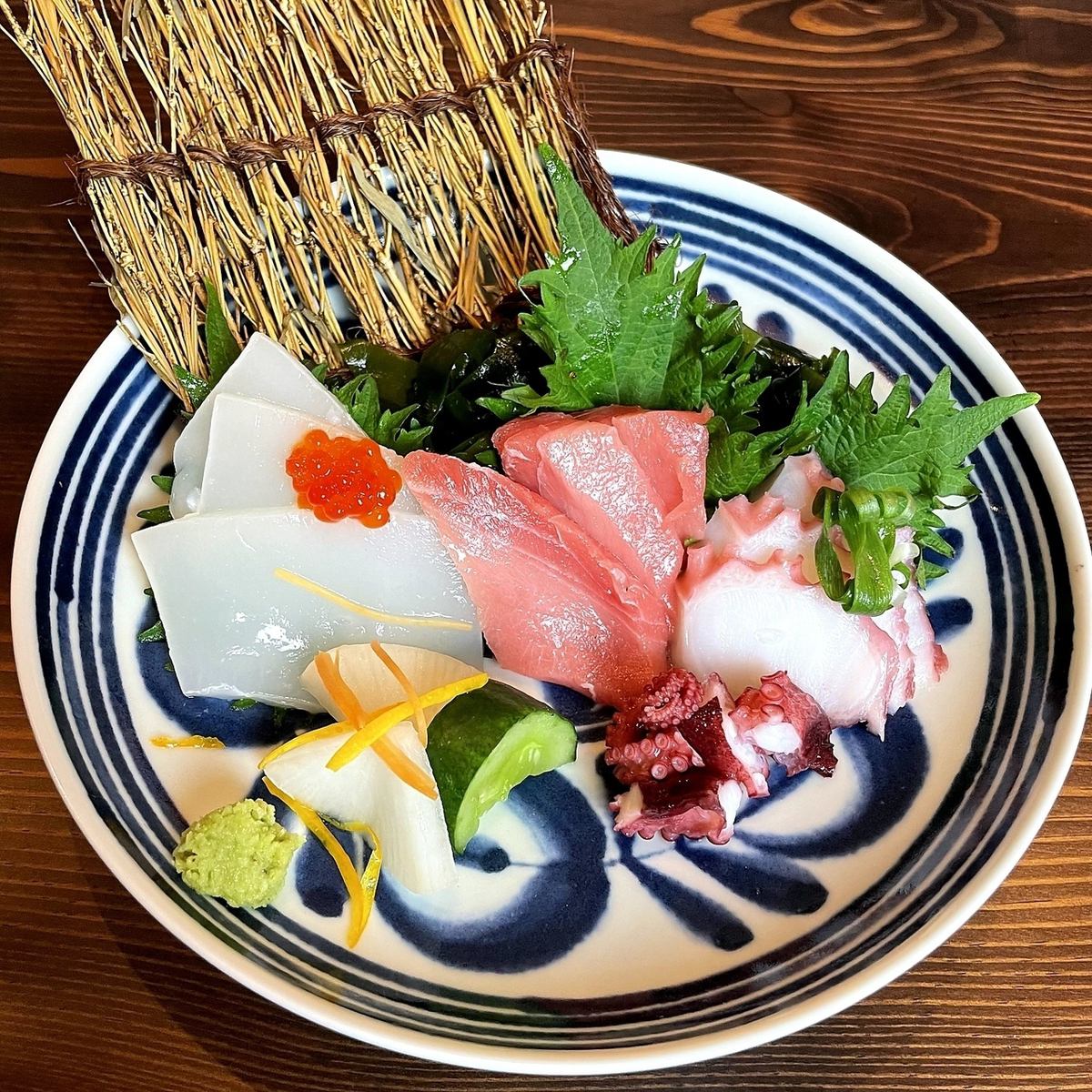 産直食材や市場で目利きした鮮魚を使用!