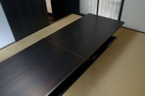 <p>The private room before the entrance is a private room for 8 people.Please also for family dinner.Because it is tatami, customers with small children are also safe.</p>