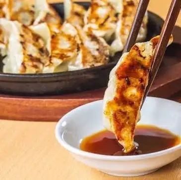 【2.5時間生ビール付き焼き鳥×肉汁たっぷり鉄板餃子＆グリールチキン食べ放題】満腹最強コース