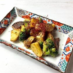 土豆西兰花蒜蓉黄油炒
